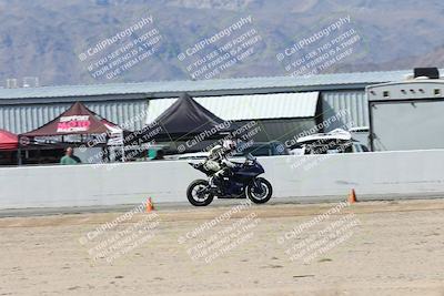 media/Oct-05-2025-CVMA (Sun) [[beeef4f201]]/Race 10-Formula Lightweight Twins Shootout/